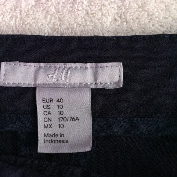 H&M pants - Picture 3 of 4